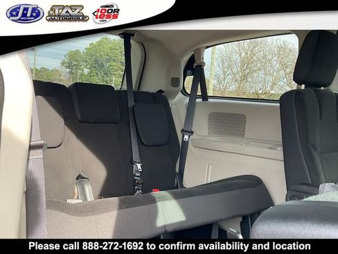 Used 2017 Dodge Grand Caravan SE w/ Power Window Group image 13