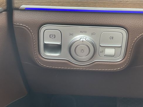 Certified 2024 Mercedes-Benz GLE 350 4MATIC image 23