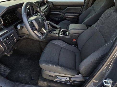 Used 2025 Toyota 4Runner SR5 image 18