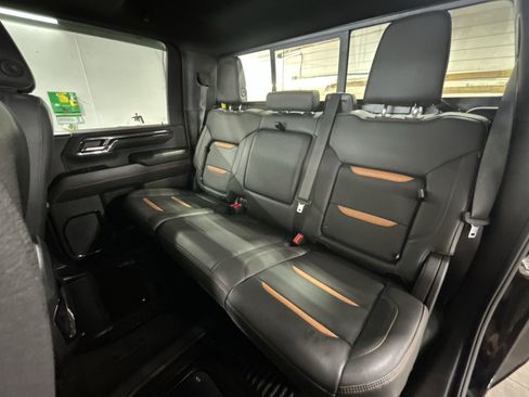 Used 2024 GMC Sierra 2500 AT4 w/ AT4 Premium Plus Package image 27