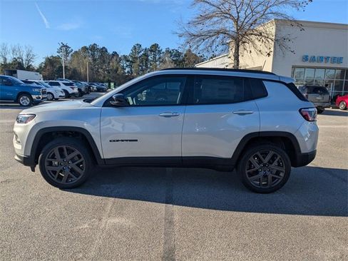 New 2026 Jeep Compass Latitude image 6