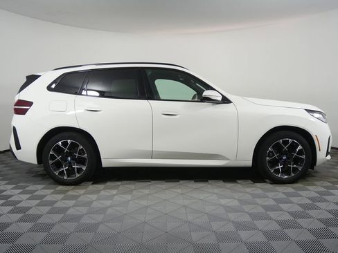 Used 2025 BMW X3 xDrive30 w/ Premium Package AWD/4WD image 2