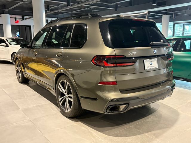 New 2026 BMW X7 xDrive40i w/ M Sport Package AWD/4WD image 6