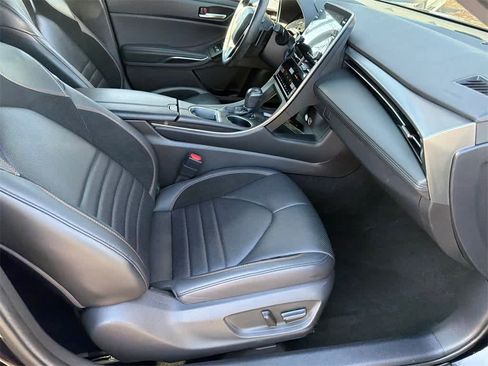 Used 2021 Toyota Avalon XSE image 12