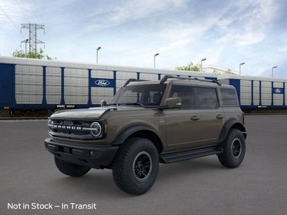 New 2025 Ford Bronco Outer Banks w/ Sasquatch Package