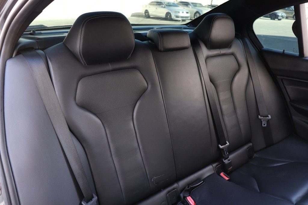Used 2016 BMW M3 w/ Executive Package RWD image 28