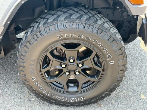 Used 2023 Jeep Wrangler Unlimited w/ Cold Weather Group AWD/4WD image 57
