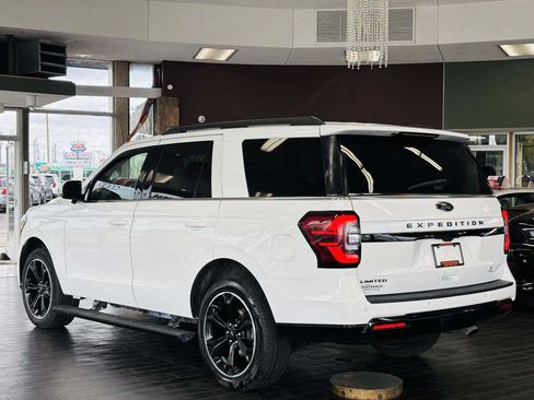 Used 2024 Ford Expedition Limited AWD/4WD image 14