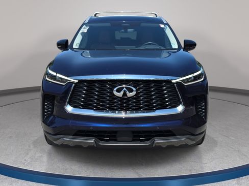 Used 2023 INFINITI QX60 Sensory w/ Vision Package FWD image 2