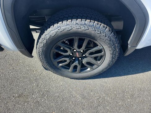 New 2026 GMC Sierra 1500 Elevation AWD/4WD image 6