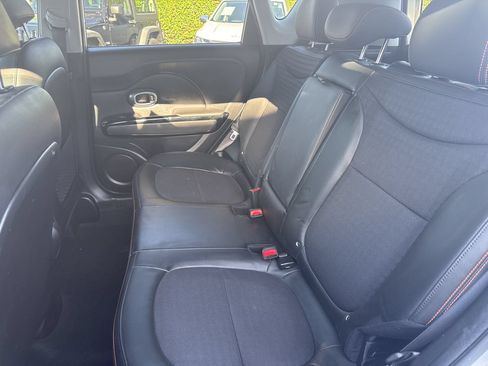Used 2019 Kia Soul ! FWD image 12