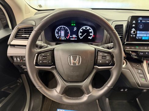 Used 2025 Honda Odyssey EX-L image 24