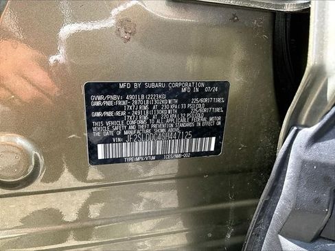 Used 2025 Subaru Forester Premium AWD/4WD image 34