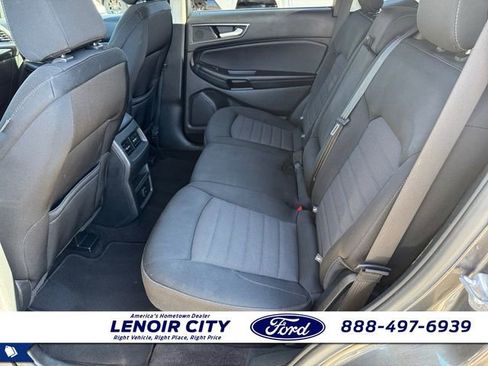 Certified 2020 Ford Edge SE image 11