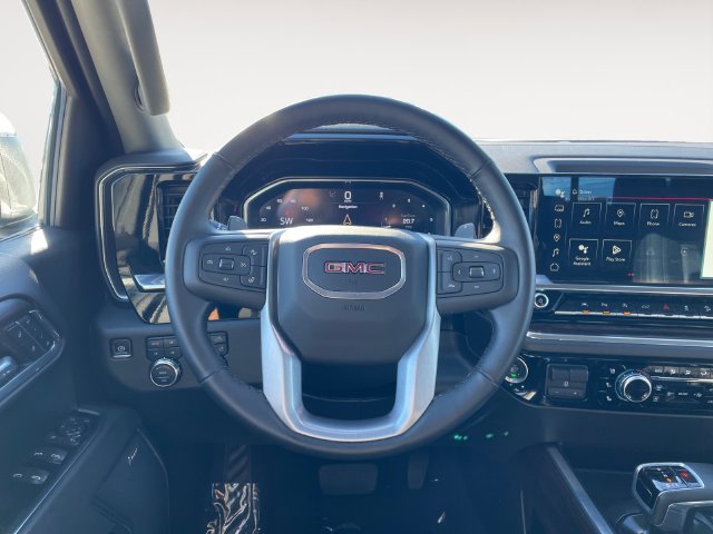 Used 2025 GMC Sierra 1500 SLT w/ SLT Premium Plus Package AWD/4WD image 15