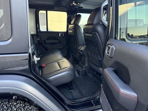 Used 2023 Jeep Wrangler Unlimited Rubicon w/ LED Lighting Group image 10