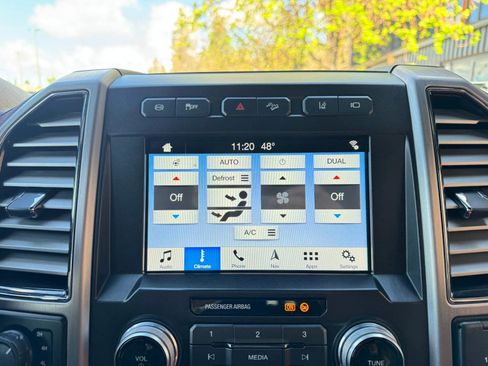 Used 2019 Ford F350 Platinum w/ Platinum Ultimate Package AWD/4WD image 20