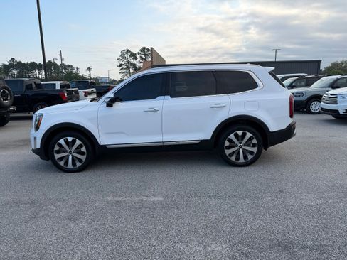 Used 2022 Kia Telluride EX w/ EX Premium Package FWD image 8
