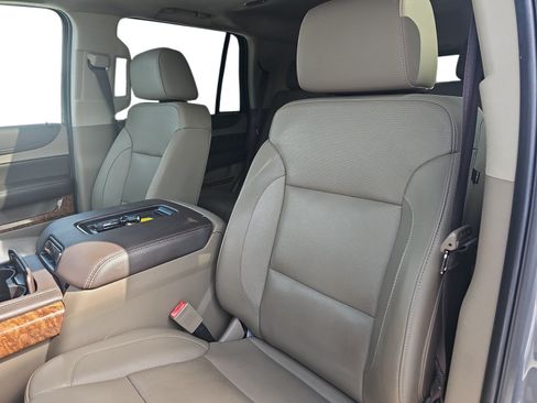 Used 2019 Chevrolet Tahoe Premier AWD/4WD image 12