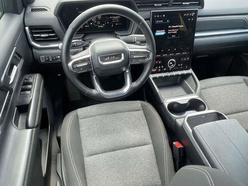 Used 2025 GMC Terrain Elevation AWD/4WD image 11
