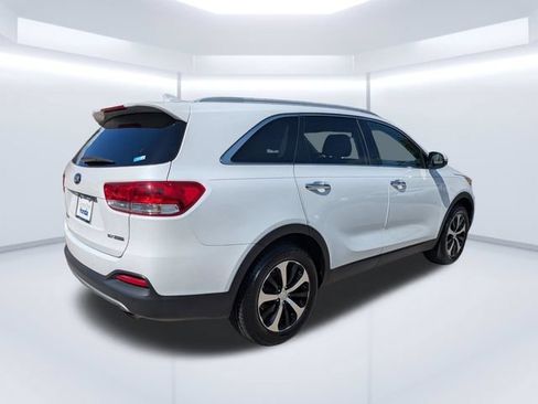 Used 2016 Kia Sorento EX w/ EX Premium Package FWD image 4