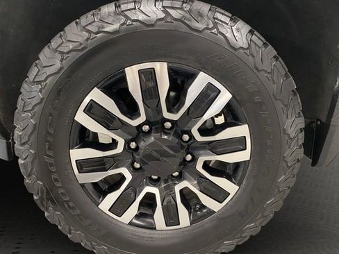 Used 2024 GMC Sierra 3500 Denali Ultimate AWD/4WD image 24