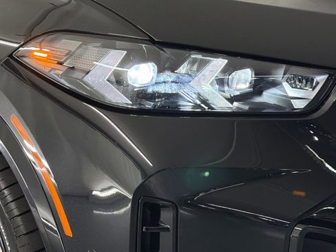 New 2026 BMW X5 M60i AWD/4WD image 11
