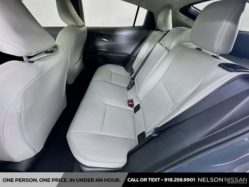Used 2024 Toyota Prius XLE FWD image 24
