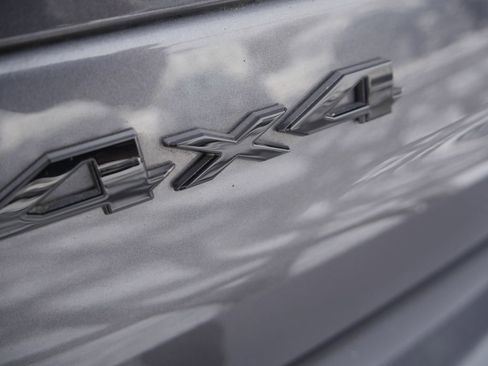 Used 2023 Jeep Grand Cherokee L Altitude image 9