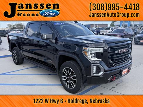 Used 2021 GMC Sierra 1500 AT4 w/ AT4 Value Package AWD/4WD image 4