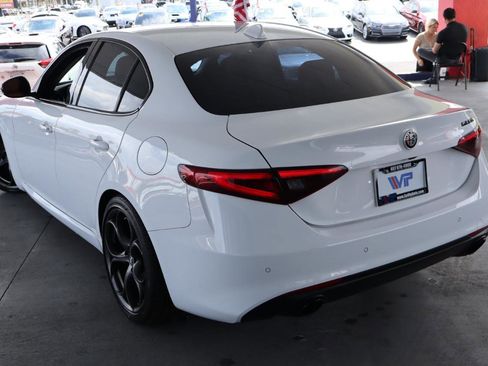 Used 2019 Alfa Romeo Giulia w/ Nero Edizione image 7
