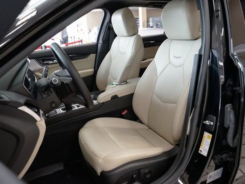 Used 2022 Cadillac CT5 Premium Luxury image 2