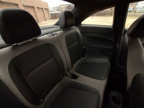 Used 2015 Volkswagen Beetle 1.8T image 29