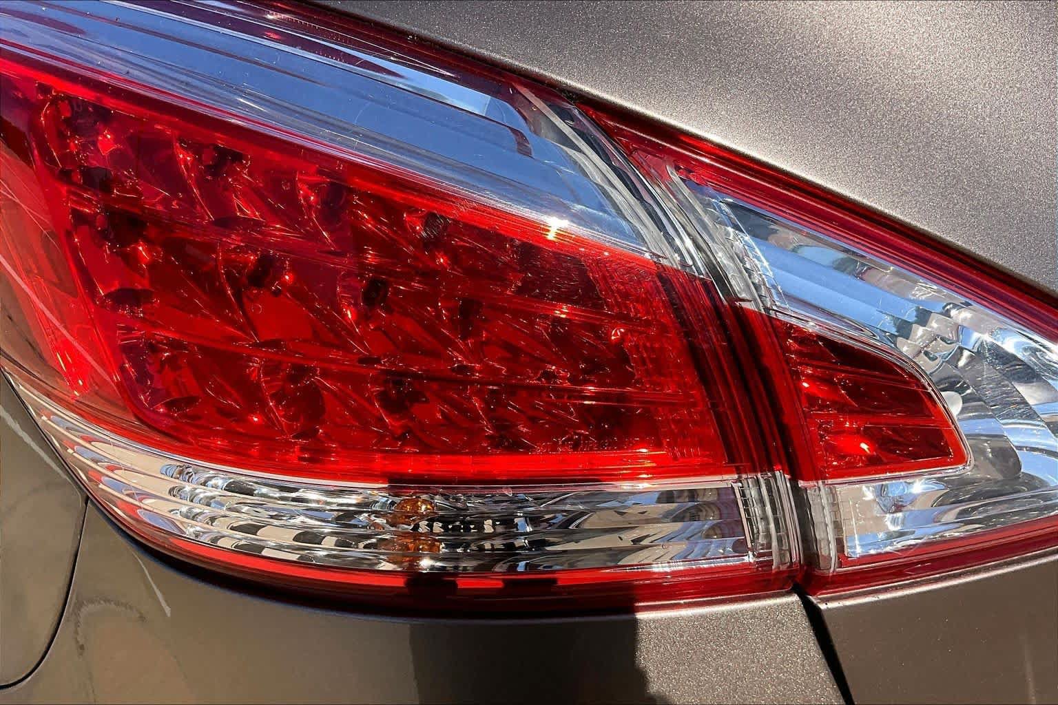 Used 2013 Nissan Murano LE w/ Platinum Pkg FWD image 21