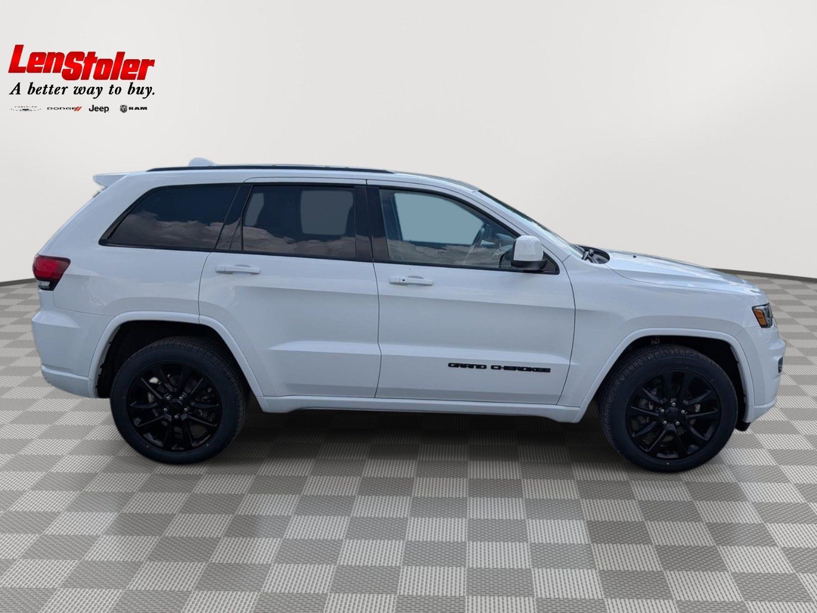Used 2020 Jeep Grand Cherokee Altitude AWD/4WD image 6