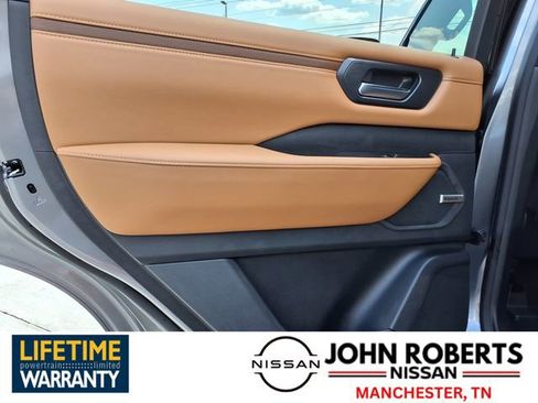 New 2026 Nissan Armada SL w/ Captain's Chari Seat Package image 10