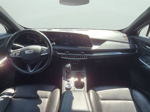 Used 2024 Cadillac XT4 Premium Luxury AWD/4WD image 16