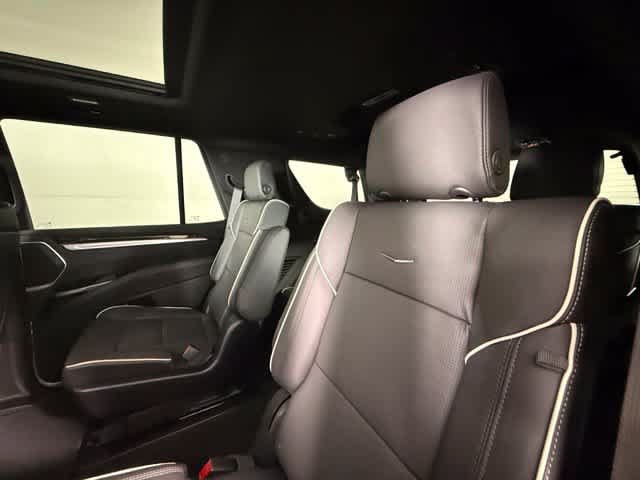 New 2026 Cadillac Escalade Luxury w/ Touring Package AWD/4WD image 27