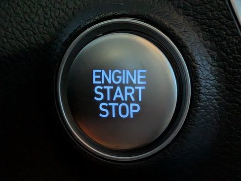 Used 2025 Hyundai Sonata SEL FWD image 31