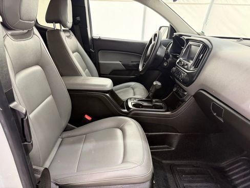 Used 2018 Chevrolet Colorado W/T image 15