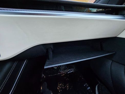 Used 2022 Tesla Model S Plaid image 52