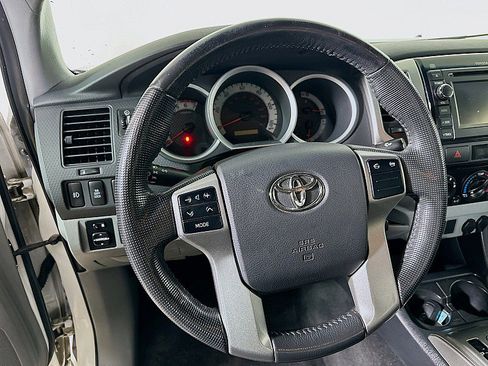Used 2013 Toyota Tacoma 4x4 Access Cab V6 image 12