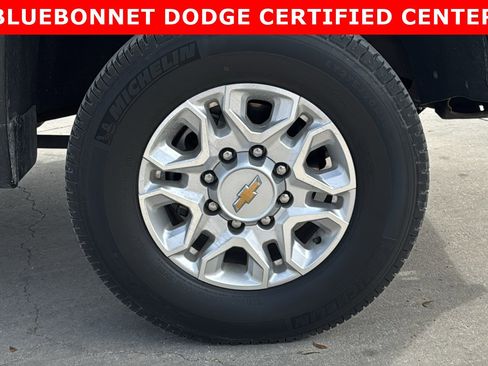 Used 2022 Chevrolet Silverado 2500 LT w/ Convenience Package image 31