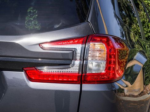 Used 2023 Subaru Ascent Onyx Edition Limited AWD/4WD image 5
