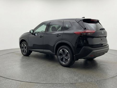 Used 2025 Nissan Rogue SV FWD image 6