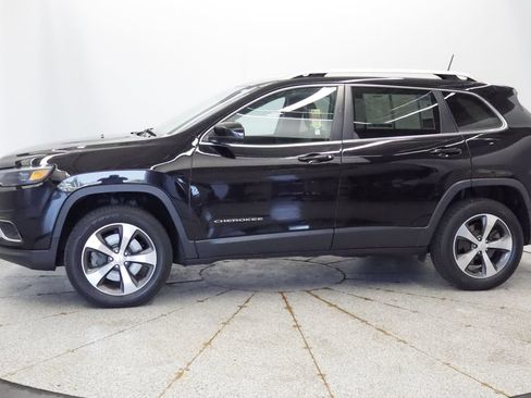 Certified 2020 Jeep Cherokee Limited AWD/4WD image 2