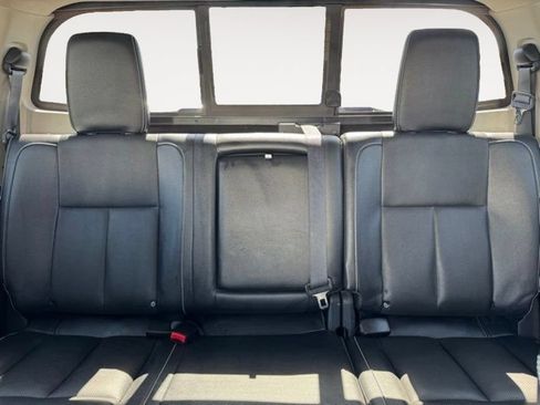 Used 2019 Nissan Titan PRO-4X w/ Pro-4x Convenience Package AWD/4WD image 26