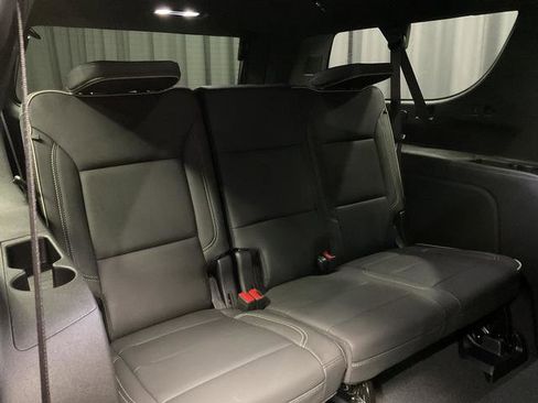 New 2026 Chevrolet Suburban Premier w/ Sun And Tow Package AWD/4WD image 17