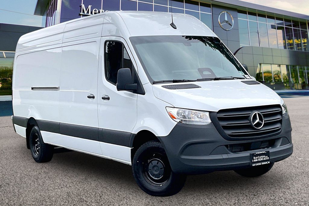 Used 2026 Mercedes-Benz Sprinter 3500 image 1