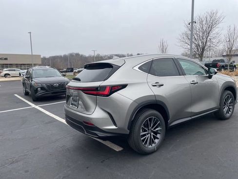 New 2026 Lexus NX 350h 350h FWD image 3